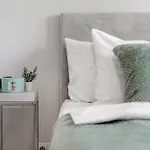 Close Apartment *
