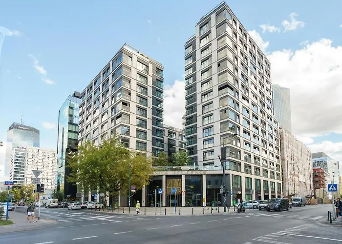 Close-urban Chic - Luxury - Mennica Varsó