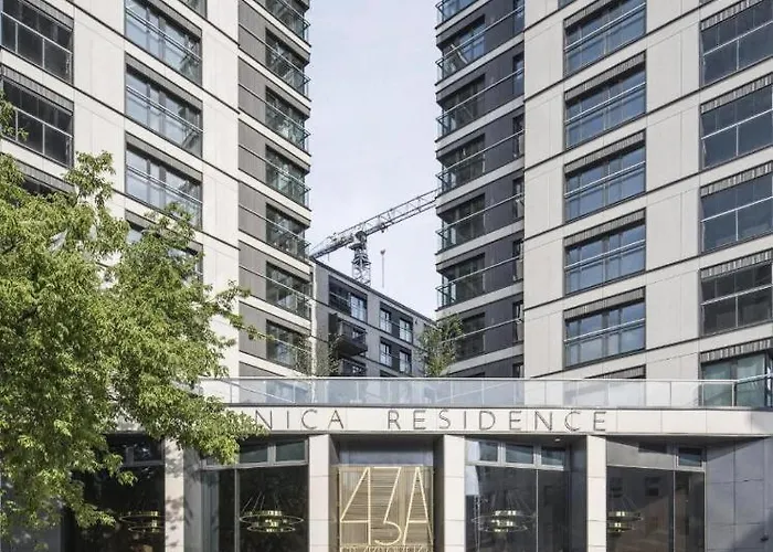 Close-urban Chic - Luxury - Mennica Apartman